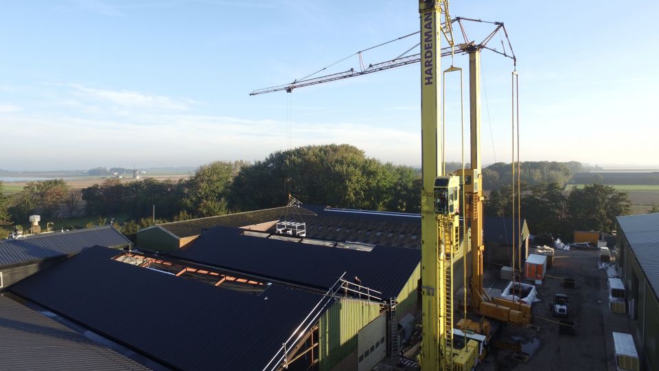 Begeleidende foto Het dak gaat eraf....