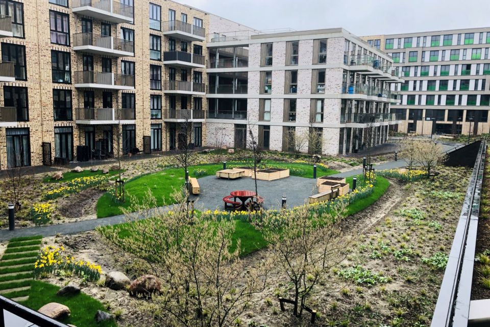 Begeleidende foto Oplevering binnentuinen Lieven de Key